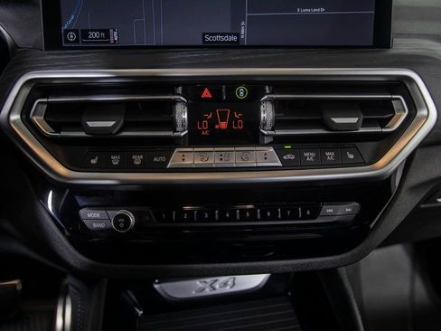 Used 2024 BMW X4 xDrive30i w/ M Sport Package image 28