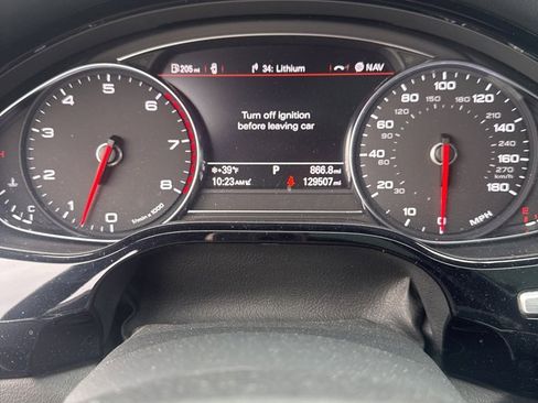 Used 2013 Audi A8 L 4.0T image 6