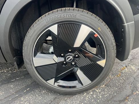 New 2026 Nissan Kicks SR w/ Cold Weather Package image 10