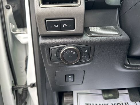 Used 2018 Ford F150 Raptor w/ Equipment Group 802A Luxury image 20