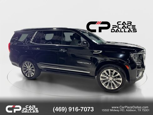 Used 2021 GMC Yukon Denali w/ Denali Premium Package AWD/4WD image 4