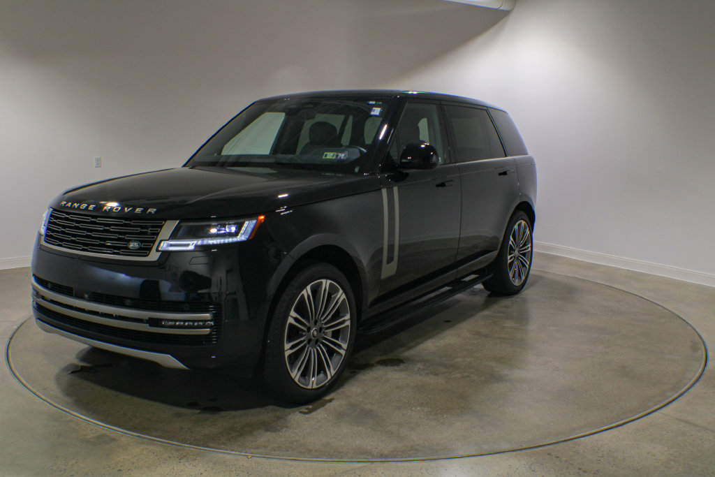 Certified 2025 Land Rover Range Rover Long Wheelbase SE AWD/4WD image 1