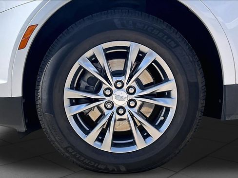 Used 2023 Cadillac XT5 Premium Luxury FWD image 11