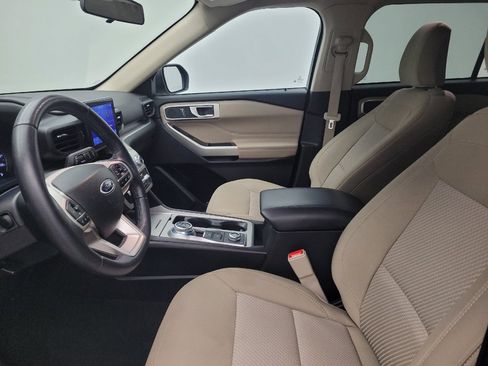 Used 2022 Ford Explorer XLT AWD/4WD image 17