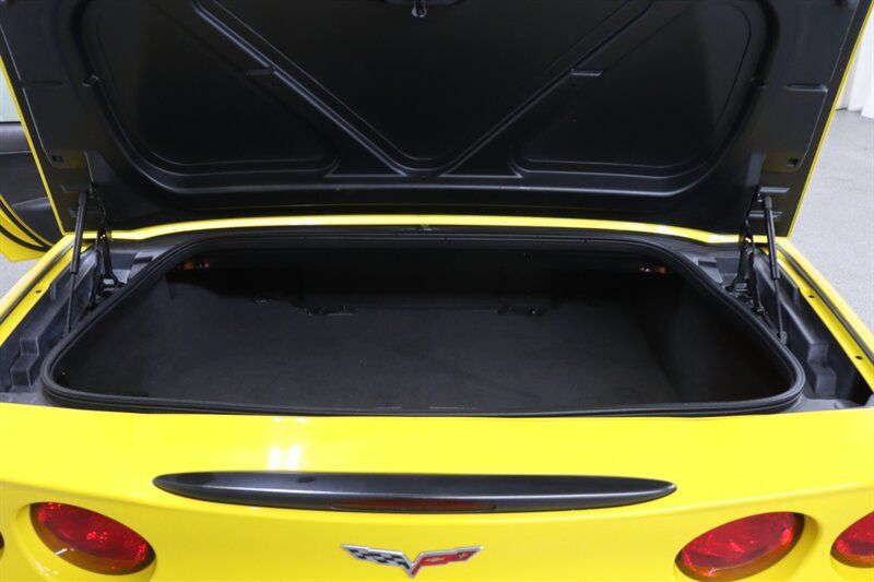 Used 2007 Chevrolet Corvette Convertible RWD image 21