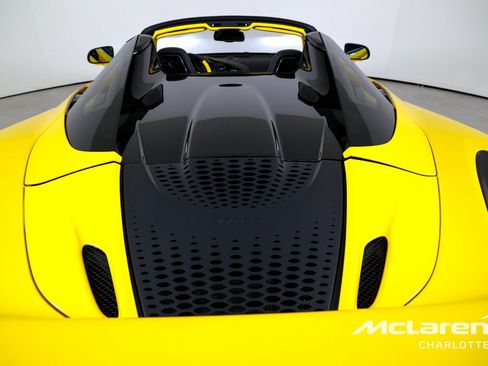 Used 2022 McLaren 765LT RWD image 24