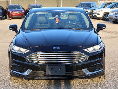 Used 2018 Ford Fusion SE w/ Fusion SE Technology Package image 5