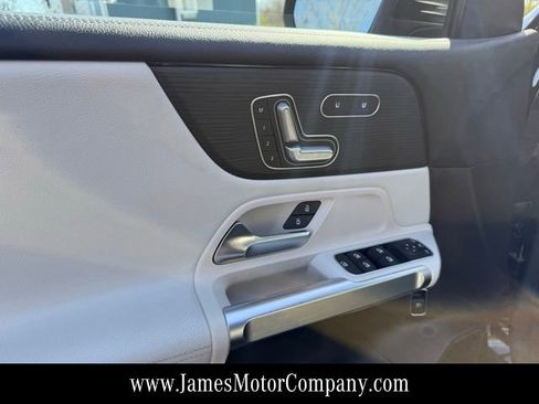 Certified 2021 Mercedes-Benz GLB 250 4MATIC image 12