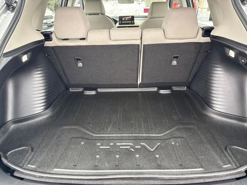 Used 2024 Honda HR-V LX image 44