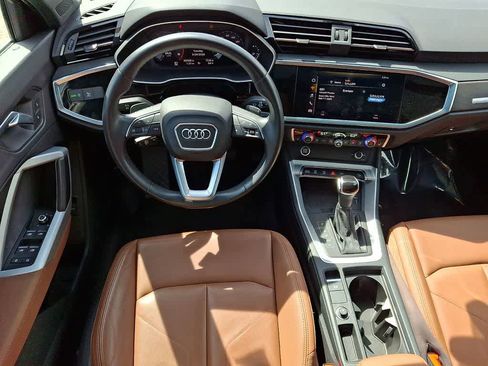 Used 2021 Audi Q3 2.0T Premium Plus w/ Premium Plus Package AWD/4WD image 10