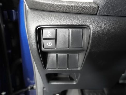 Used 2017 Honda CR-V LX image 23