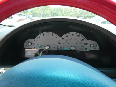 Used 2002 Ford Thunderbird RWD image 18