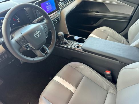 New 2026 Toyota Camry SE FWD image 11
