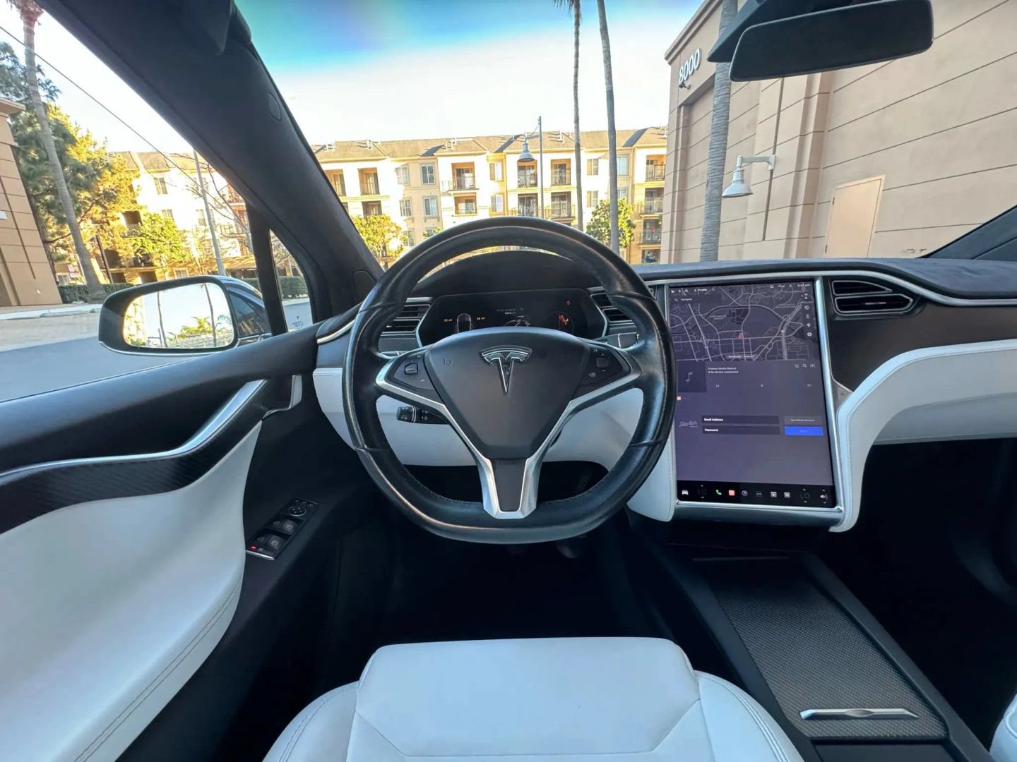 Used 2018 Tesla Model X 100D AWD/4WD image 8