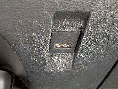 Used 2021 Toyota Corolla LE FWD image 19