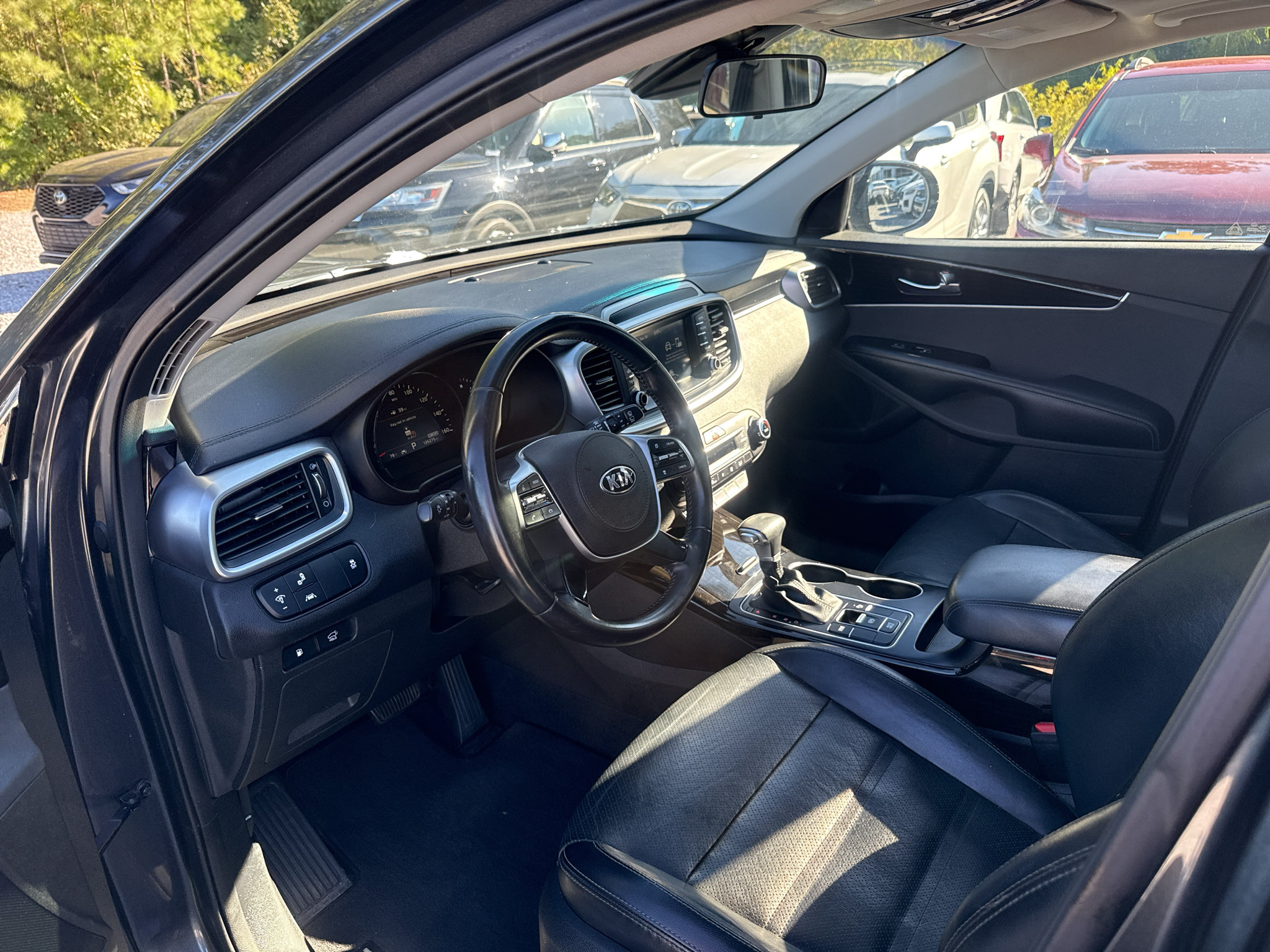 Used 2020 Kia Sorento EX FWD image 25