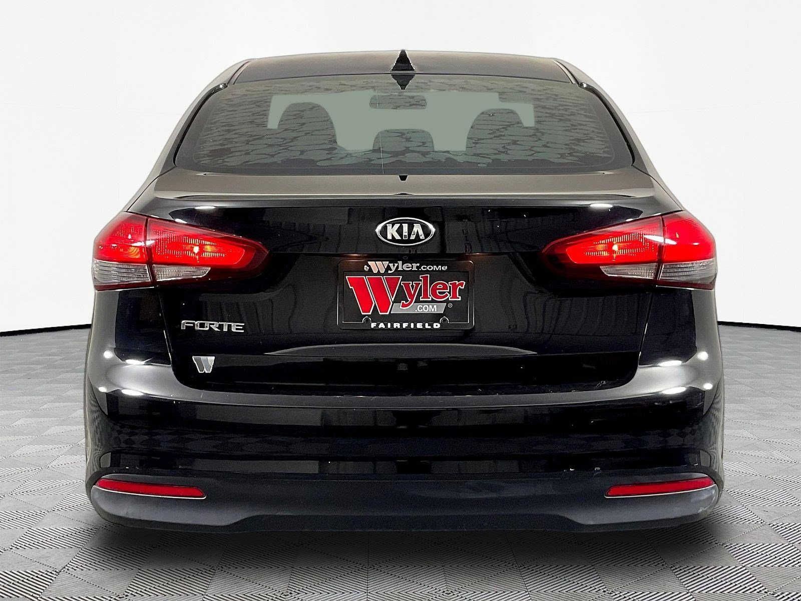 Used 2018 Kia Forte LX w/ LX Popular Package FWD image 5