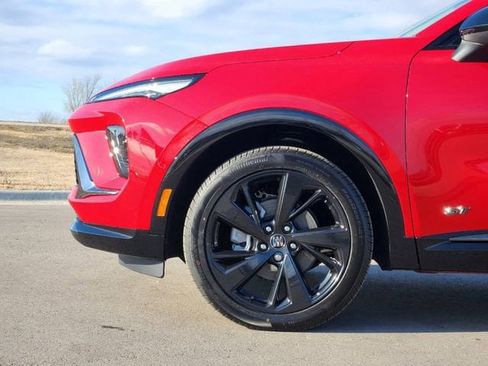 New 2025 Buick Envision Sport Touring image 5