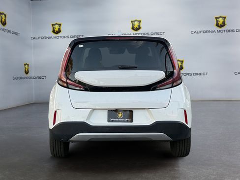 Used 2024 Kia Soul LX image 4