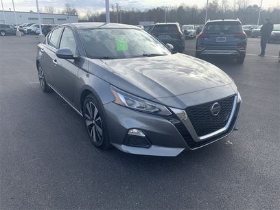 Used 2022 Nissan Altima 2.5 SV