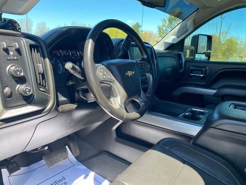 Used 2019 Chevrolet Silverado 2500 LTZ w/ Duramax Plus Package AWD/4WD image 11