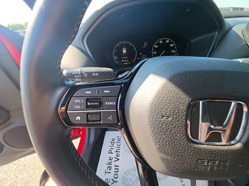 Certified 2025 Honda HR-V Sport image 17