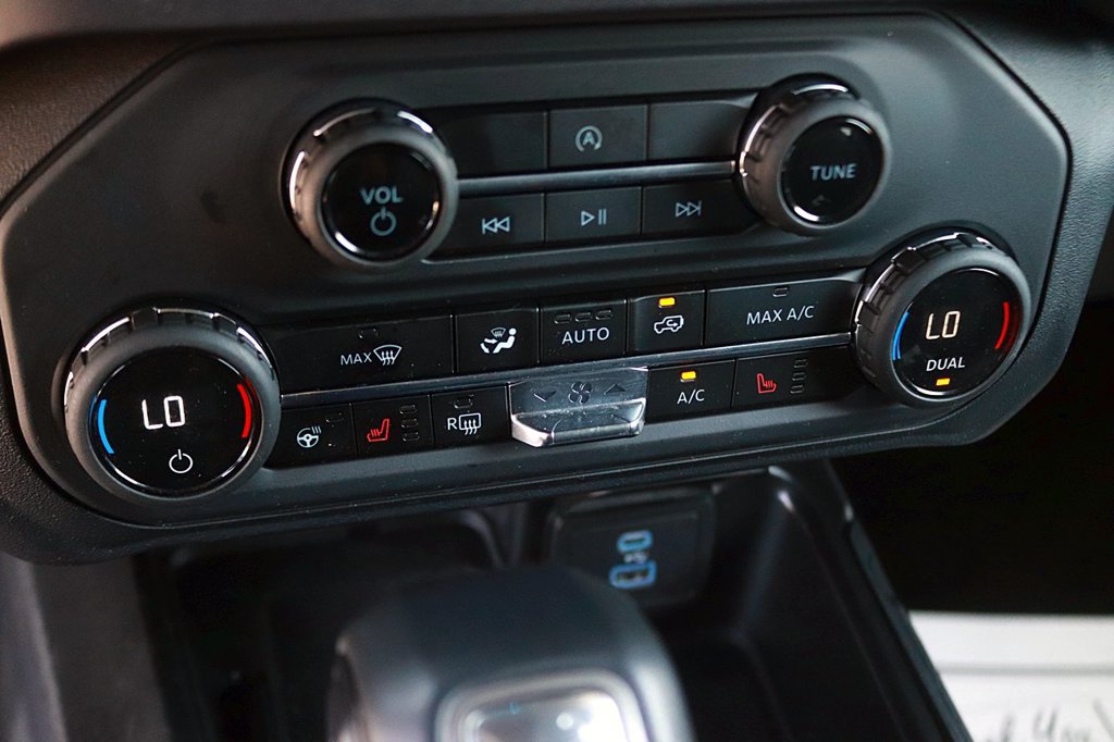 Used 2025 Ford Bronco Outer Banks AWD/4WD image 24