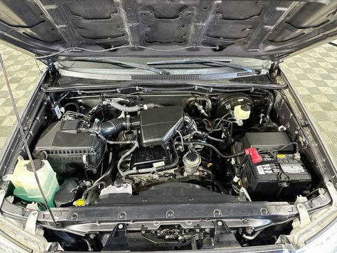Used 2014 Toyota Tacoma PreRunner w/ SR5 Package RWD image 32