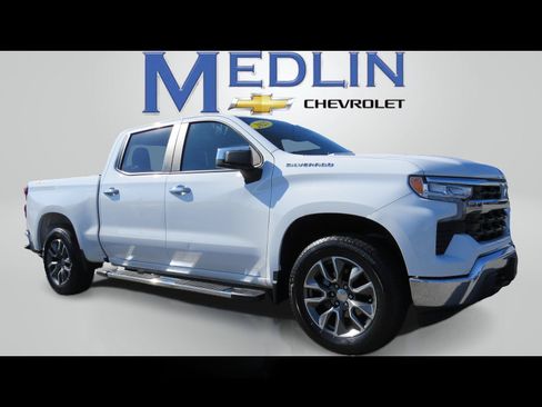 Used 2025 Chevrolet Silverado 1500 LT AWD/4WD image 9