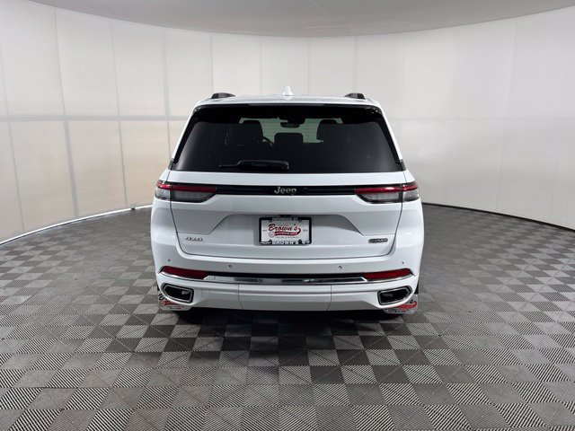 Used 2022 Jeep Grand Cherokee Overland AWD/4WD image 6