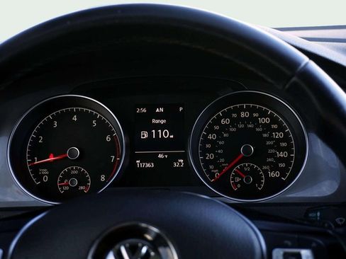 Used 2017 Volkswagen Golf Alltrack SEL image 30