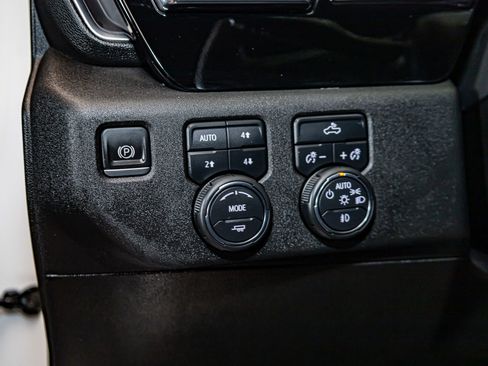 Used 2023 Chevrolet Silverado 1500 RST w/ Z71 Off-Road Package image 16