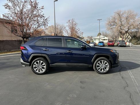 Used 2022 Toyota RAV4 Limited image 6