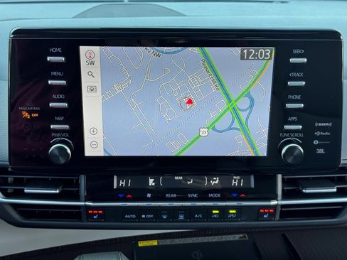 Used 2023 Toyota Sienna XLE w/ XLE Plus Package image 24