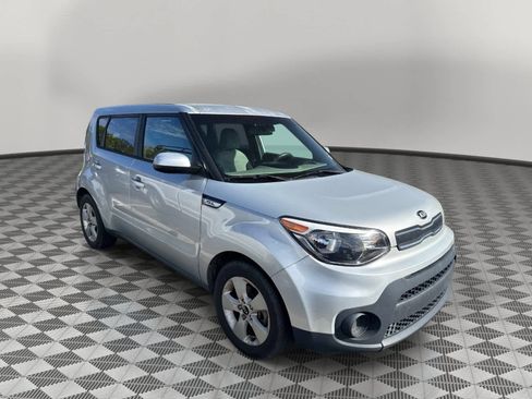 Used 2017 Kia Soul image 1