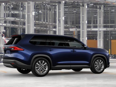 New 2026 Toyota Grand Highlander Platinum image 11