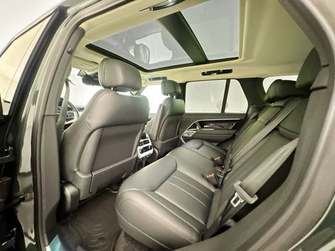New 2026 Land Rover Range Rover SE image 24