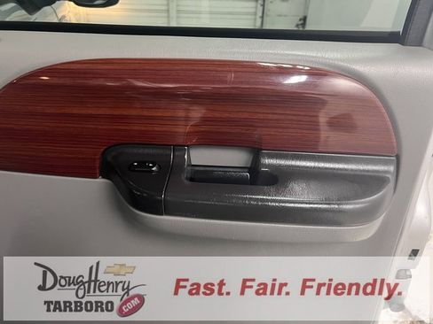 Used 2006 Ford F250 Lariat image 31