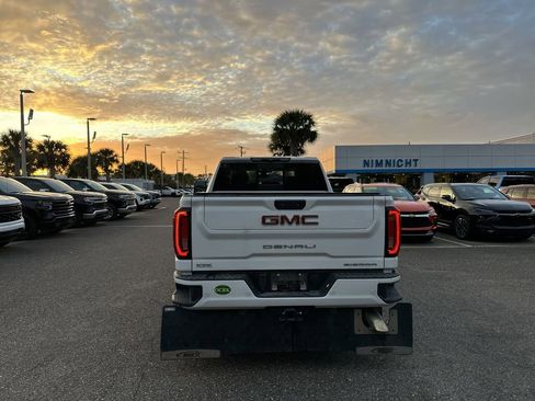 Used 2022 GMC Sierra 3500 Denali image 15