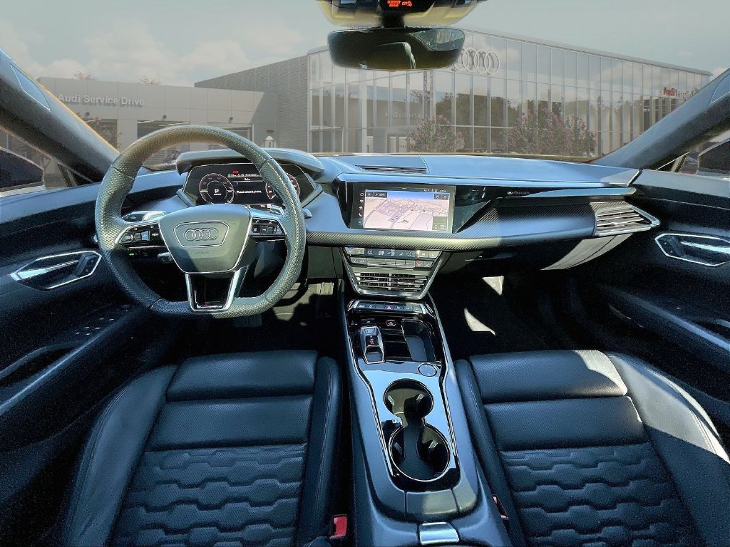 Used 2024 Audi RS e-tron GT w/ Carbon Performance Package AWD/4WD image 9