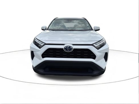 Used 2024 Toyota RAV4 XLE AWD/4WD image 8
