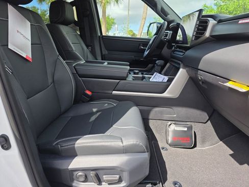 New 2026 Toyota Tundra Limited AWD/4WD image 14