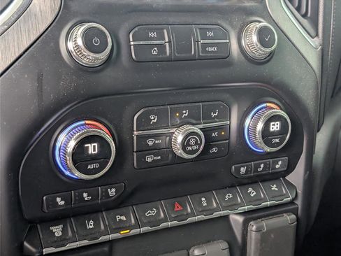 Used 2023 GMC Sierra 2500 Denali w/ Technology Package AWD/4WD image 20