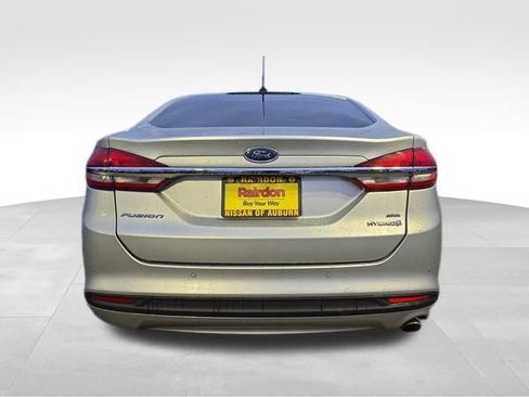 Used 2018 Ford Fusion SE image 8