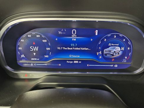 Used 2023 Chevrolet Tahoe Z71 image 16