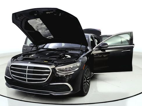 Used 2023 Mercedes-Benz S 500 4MATIC image 10