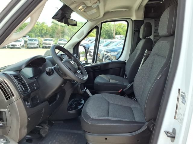 Used 2025 RAM ProMaster 2500 w/ U-Haul Equipment Group FWD image 7
