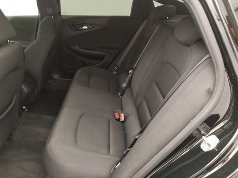 Used 2022 Chevrolet Malibu RS FWD image 18