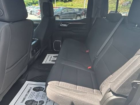 Used 2025 Chevrolet Silverado 1500 LT Trail Boss w/ Convenience Package II AWD/4WD image 22
