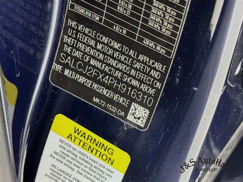 Used 2023 Land Rover Discovery Sport S image 38